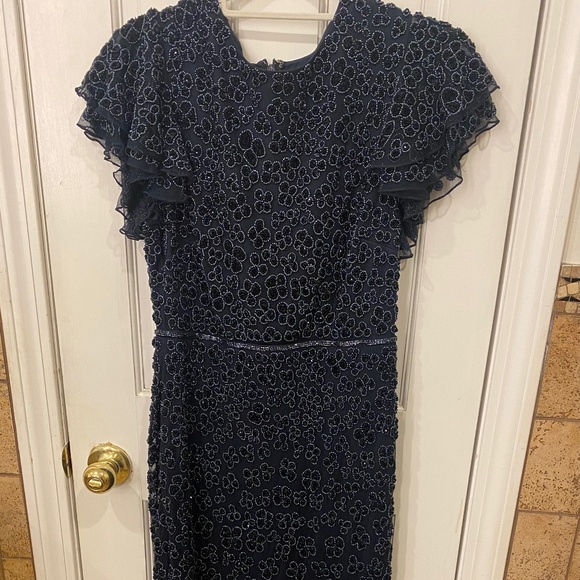 Mac Duggal Dresses & Skirts - EUC Mac Duggal Navy Beaded Cocktal Dress